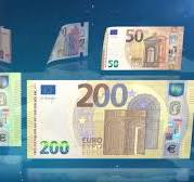 Đồng 100 và 200 euro mới chính thức lưu hành từ ngày 28-5-2019