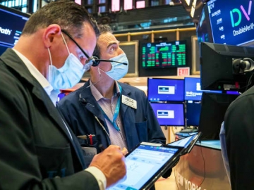 Dow Jones tăng hơn 100 điểm sau dữ liệu việc làm mạnh hơn dự báo