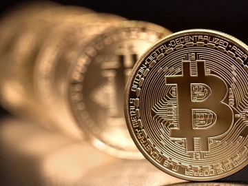 WSJ: Bitcoin giảm giá mạnh năm 2022 do cổ phiếu và áp lực từ Fed