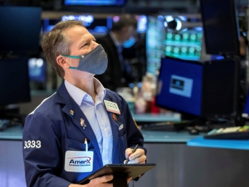 Giảm hơn 400 điểm, Dow Jones xuống thấp nhất từ đầu năm 2022