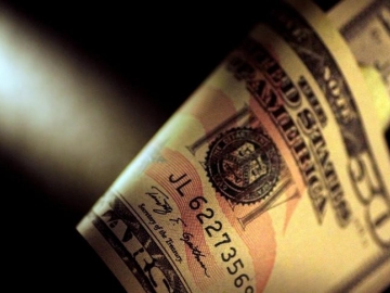 Đồng USD, Euro giảm do lo ngại tác động của chiến tranh Ukraine lên kinh tế