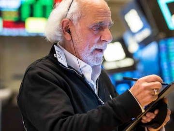 Dow Jones tăng hơn 500 điểm, đứt mạch 6 phiên giảm liền