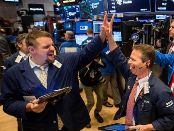 Nasdaq Composite tăng 4 tuần liên tiếp