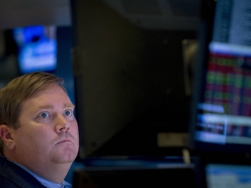 Dow đóng cửa tăng điểm khi thị trường tìm mua các cổ phiếu đang hạ giá