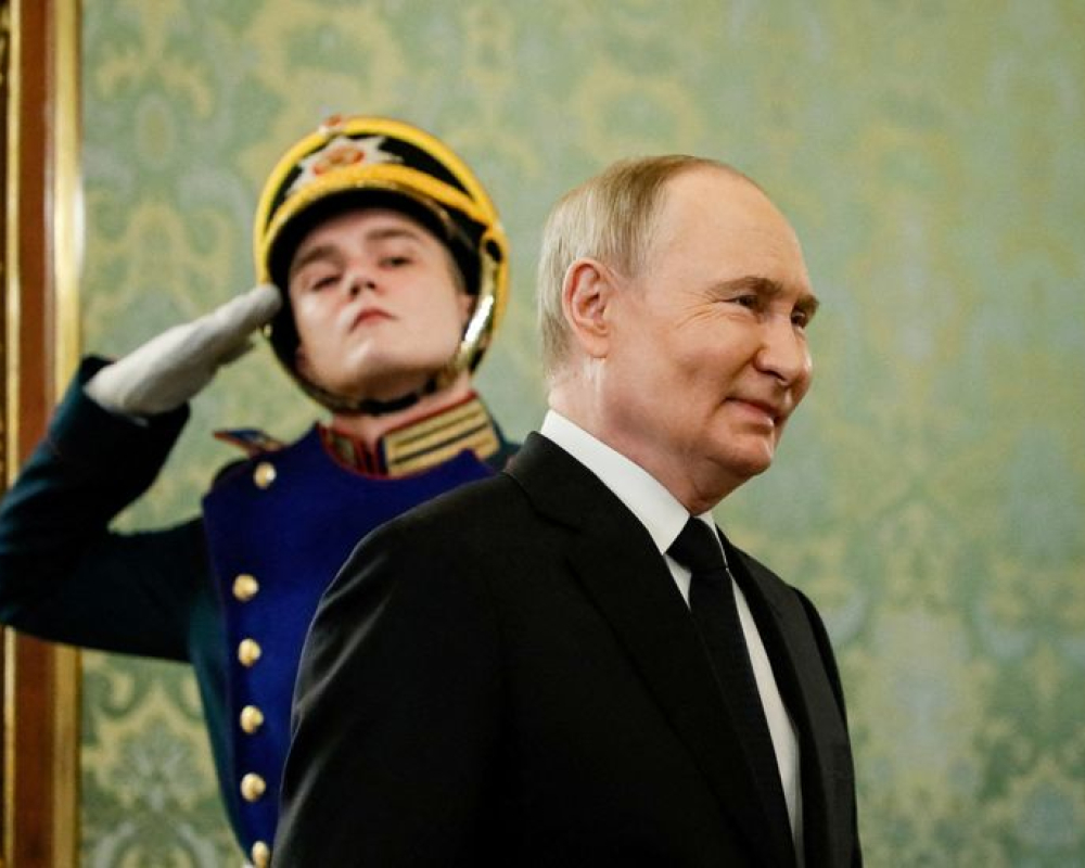 Điện Kremlin: Ukraine phải rút quân khỏi Donbas để đạt hòa bình